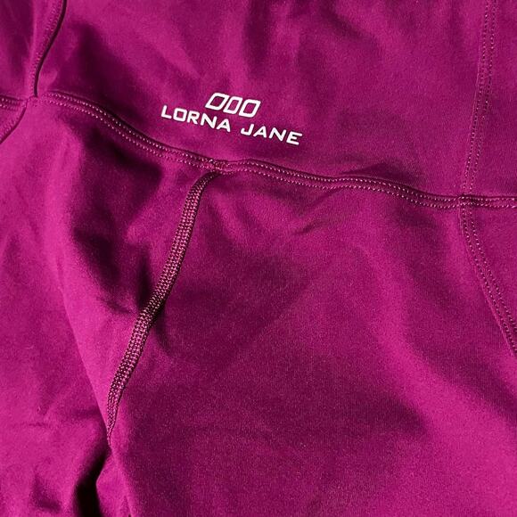 Lorna Jane Raspberry Running Pants with Cut-Out Details – Size Small - Picture 6 of 16